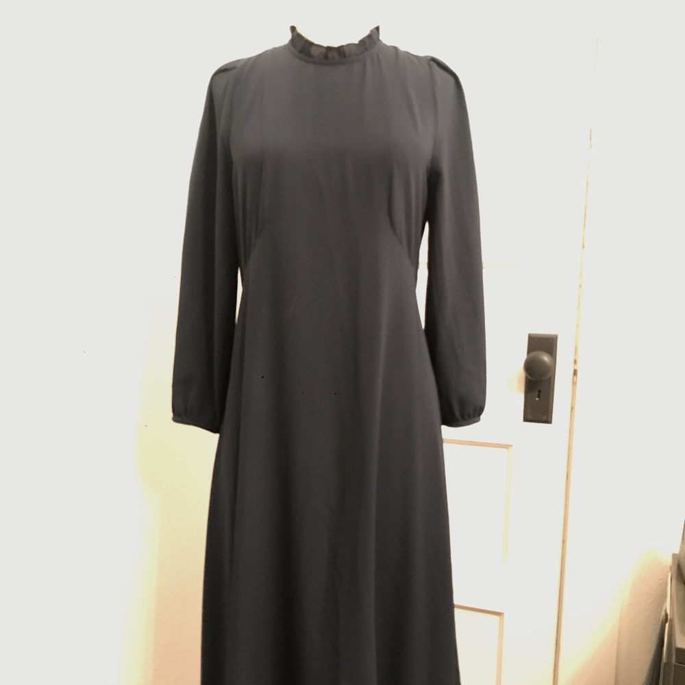 H&M long sleeve navy dress size 8 open back